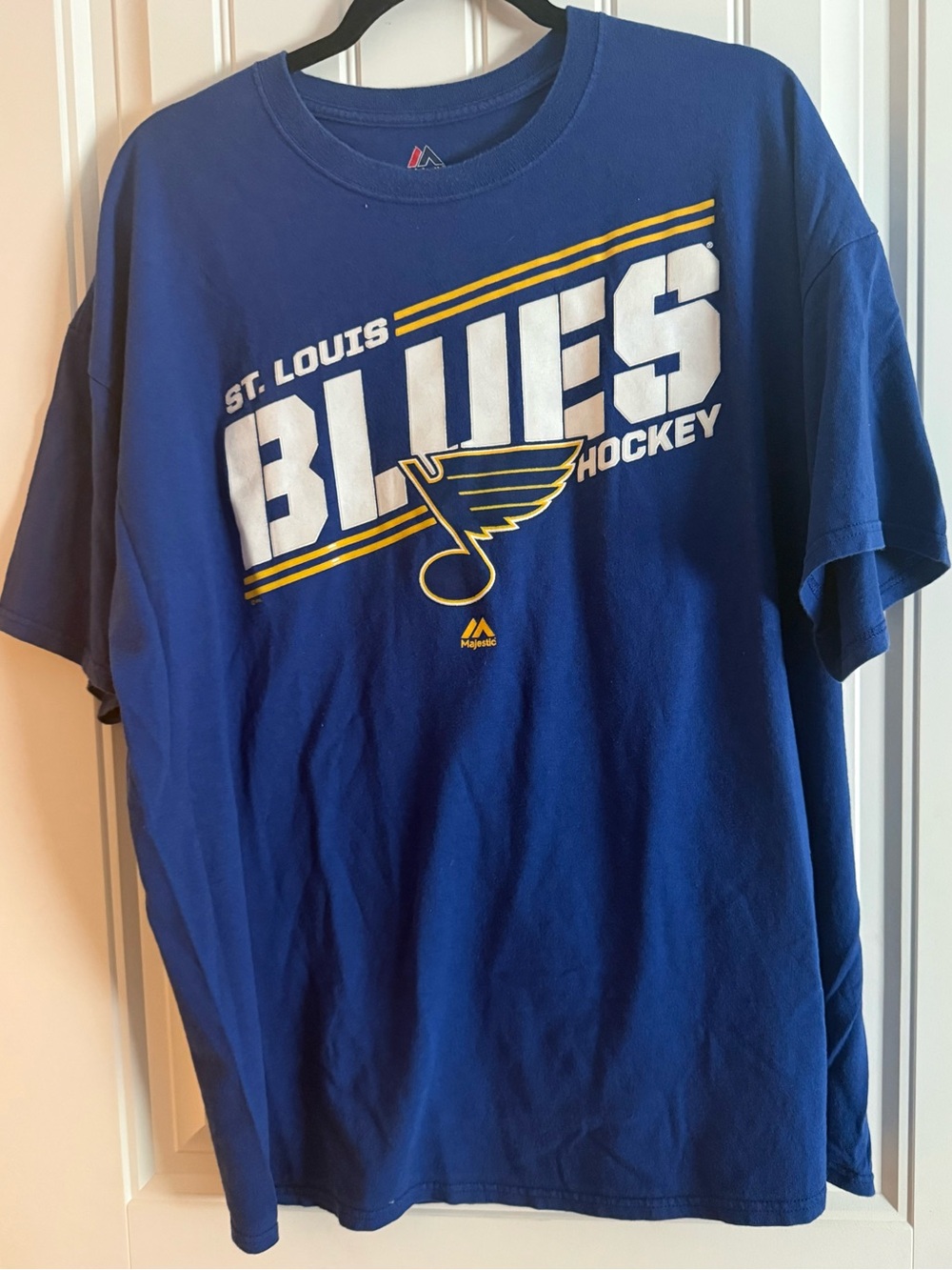 Majestic St. Louis Blues Hockey Logo Shirt